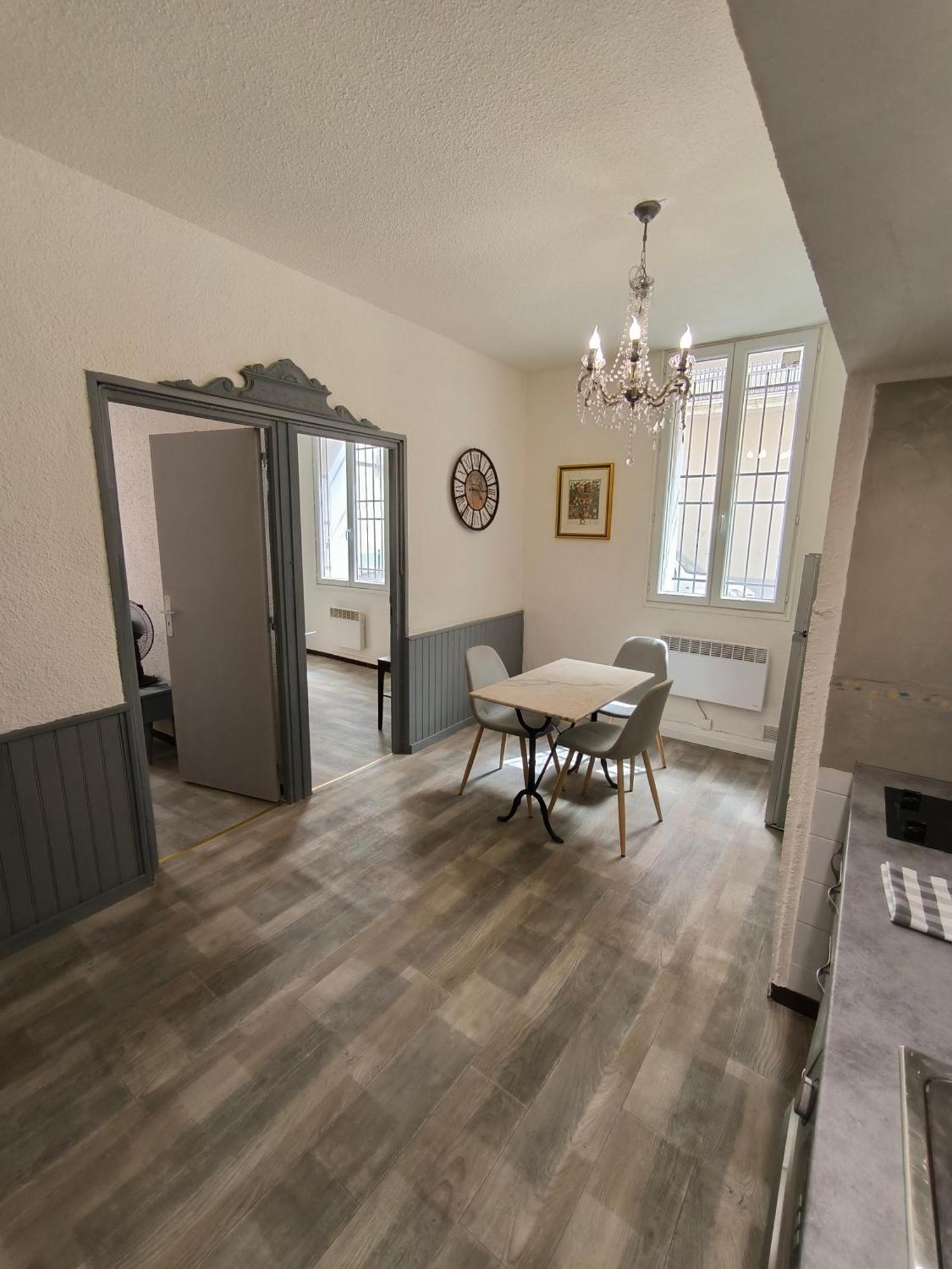 Appartement Chaleureux Dans Le Centre De Μπεζιέ Εξωτερικό φωτογραφία