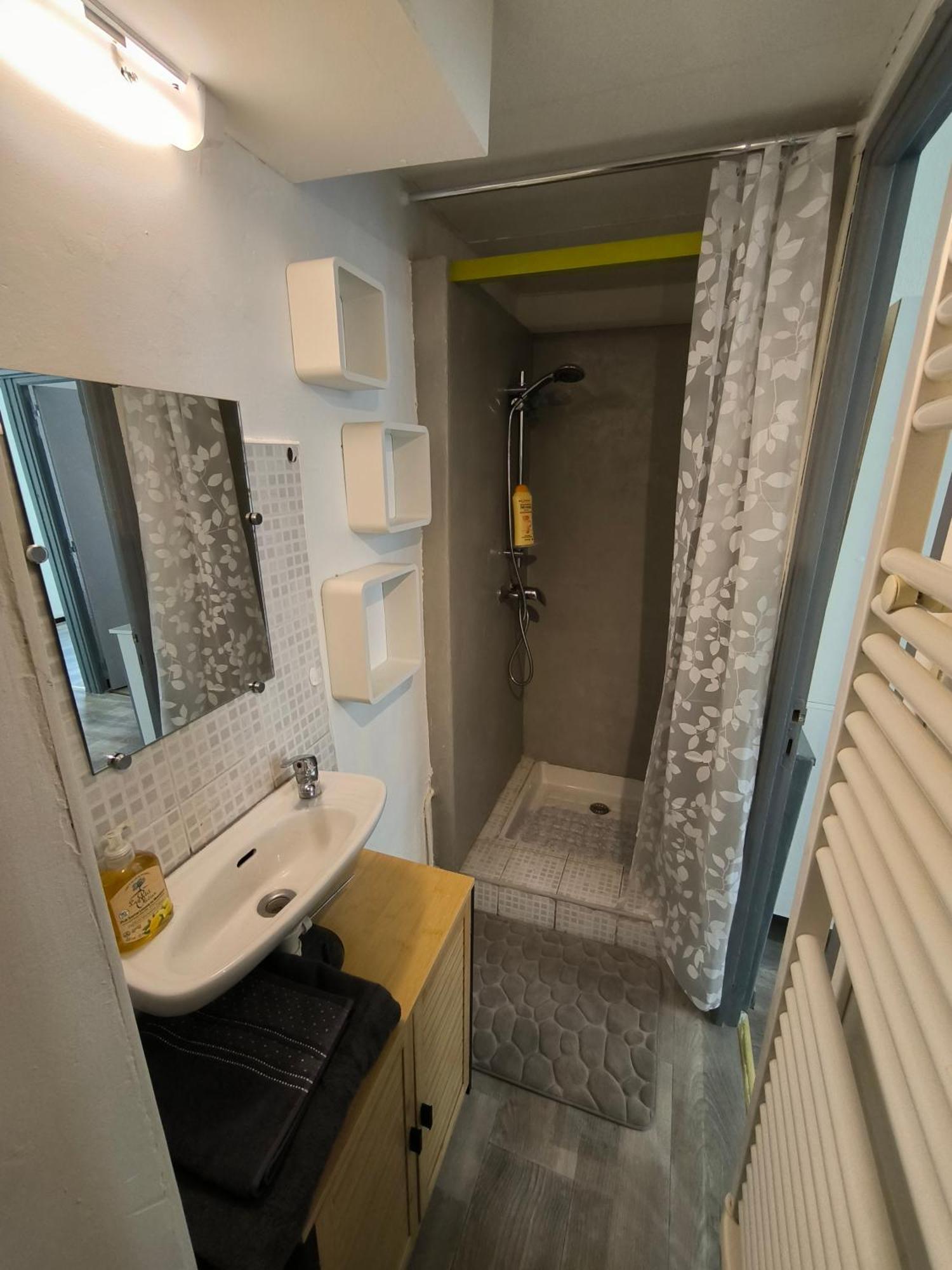 Appartement Chaleureux Dans Le Centre De Μπεζιέ Εξωτερικό φωτογραφία